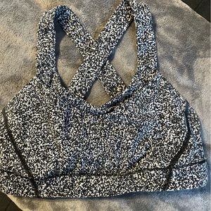 lululemon sports bra